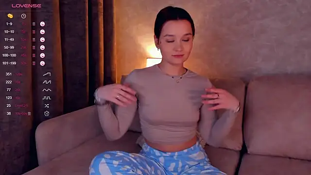 VeronaBlink online show from March 10, 2025, 3:09 pm