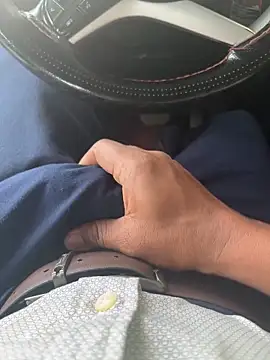 Snapshot of BadboySLR_8899 chatting on March 19, 2026, 10:08 am BadboySLR 8899 online show from March 19, 2026, 10:08 am