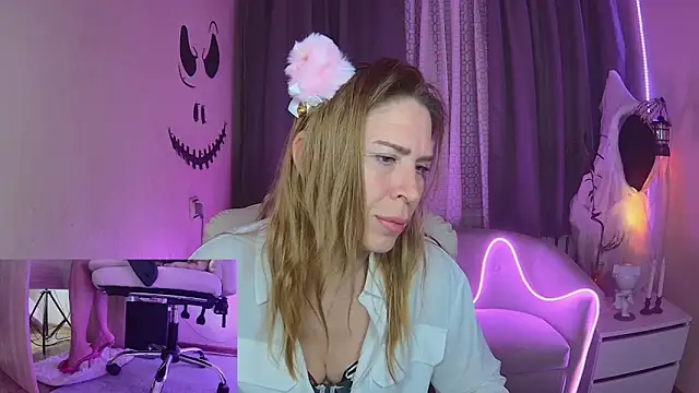 TessaDaybreak online show from October 25, 2025, 6:54 am