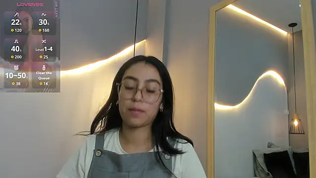 Snapshot of lucelly_15 chatting on January 14, 2026, 11:49 am lucelly 15 online show from January 14, 2026, 11:49 am