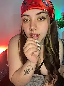  ivyginger online show from November 12, 2025, 11:47 pm