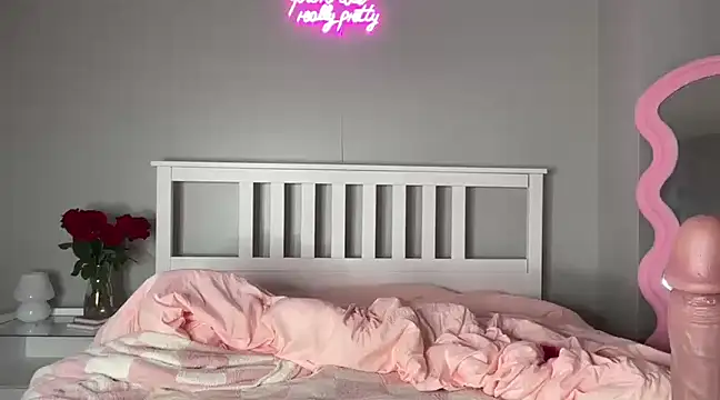 meggsworld online show from February 18, 2025, 1:32 am