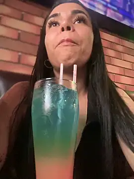 Naatalia online show from November 17, 2025, 8:47 pm