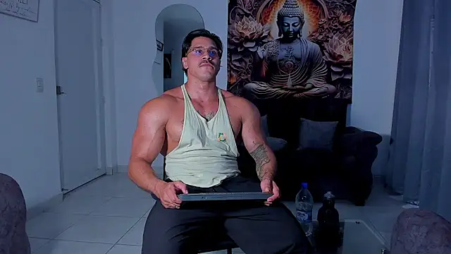 Snapshot of Valentino_Dosantos_ chatting on October 28, 2025, 8:11 pm Valentino Dosantos online show from October 28, 2025, 8:11 pm