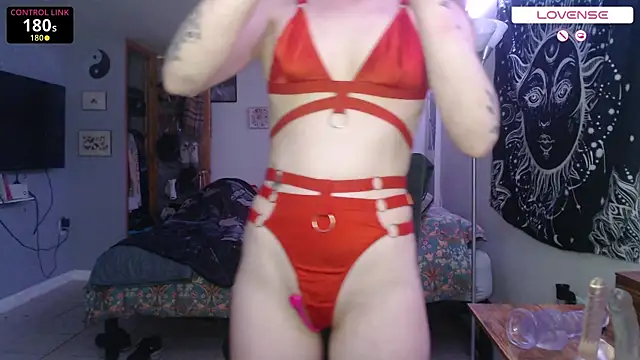 Snapshot of wetwildwhore chatting on October 29, 2025, 8:54 pm wetwildwhore online show from October 29, 2025, 8:54 pm