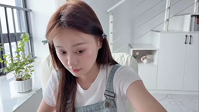 Snapshot of Cassie-20 chatting on October 19, 2025, 2:01 am Cassie-20 online show from October 19, 2025, 2:01 am