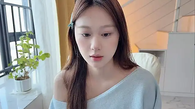 Snapshot of Cassie-20 chatting on December 16, 2025, 2:05 am Cassie-20 online show from December 16, 2025, 2:05 am