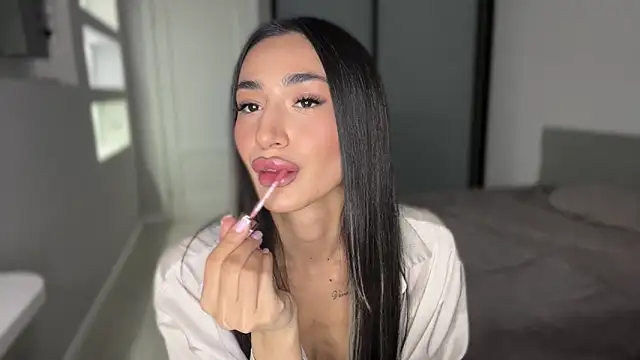 alissadreams online show from November 18, 2025, 4:22 pm