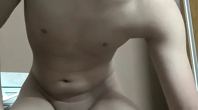 Snapshot of love_me_you chatting on February 17, 2025, 12:48 pm love me you online show from February 17, 2025, 12:48 pm