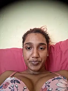 Snapshot of indianpink_lips chatting on December 22, 2025, 2:14 pm indianpink lips online show from December 22, 2025, 2:14 pm