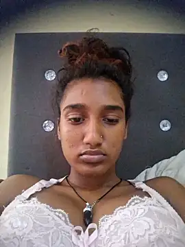 Snapshot of indianpink_lips chatting on February 21, 2026, 12:50 pm indianpink lips online show from February 21, 2026, 12:50 pm