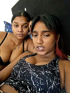 Snapshot of indianpink_lips chatting on July 7, 2026, 11:03 am indianpink lips online show from July 7, 2026, 11:03 am