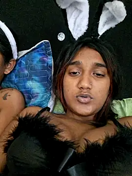 Snapshot of indianpink_lips chatting on July 11, 2026, 11:35 am indianpink lips online show from July 11, 2026, 11:35 am