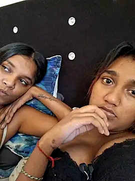 Snapshot of indianpink_lips chatting on July 12, 2026, 8:05 am indianpink lips online show from July 12, 2026, 8:05 am