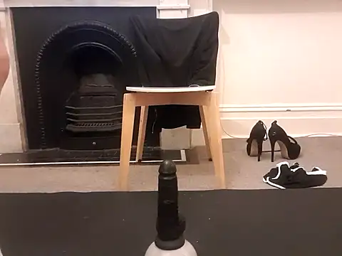 MystiqueRider online show from October 17, 2025, 2:52 pm