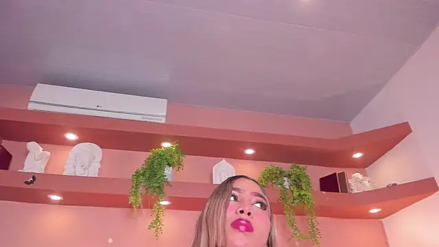 Snapshot of SofiaBennett_ chatting on November 6, 2025, 12:17 pm SofiaBennett online show from November 6, 2025, 12:17 pm