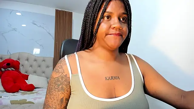 Snapshot of ZahraRose chatting on January 16, 2026, 8:13 pm ZahraRose online show from January 16, 2026, 8:13 pm