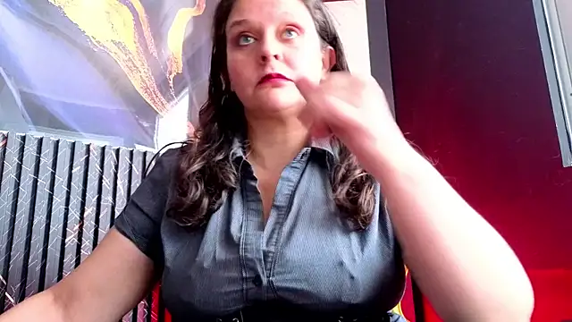 Snapshot of AmandaKovich chatting on July 3, 2026, 8:04 pm AmandaKovich online show from July 3, 2026, 8:04 pm