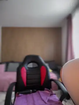 Snapshot of YoungHotMilf97 chatting on February 20, 2026, 9:10 am YoungHotMilf97 online show from February 20, 2026, 9:10 am