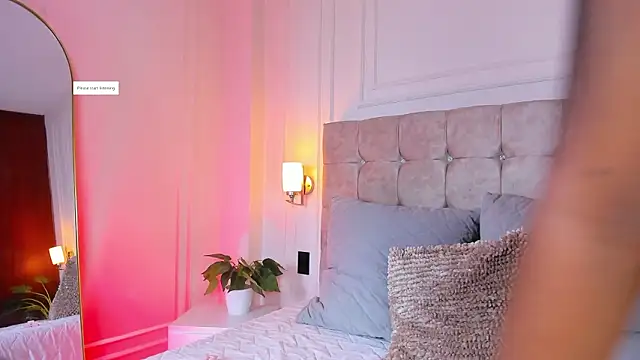 JasmineRoss 1 online show from March 18, 2026, 5:16 pm