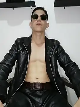 Snapshot of Mr-Eros-Master chatting on February 20, 2025, 2:57 pm Mr-Eros-Master online show from February 20, 2025, 2:57 pm