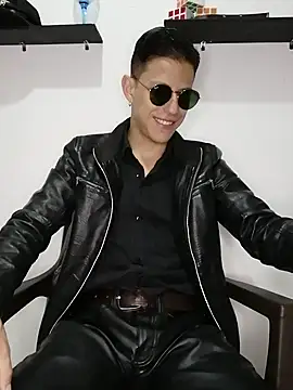 Snapshot of Mr-Eros-Master chatting on February 25, 2025, 12:13 pm Mr-Eros-Master online show from February 25, 2025, 12:13 pm