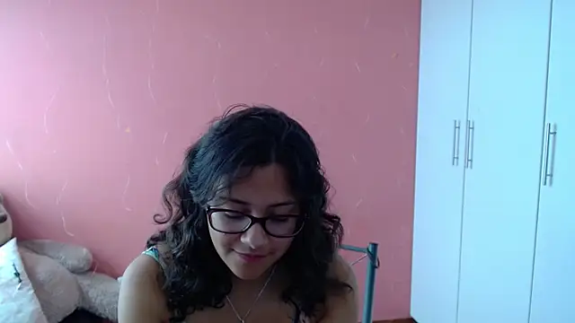 morahaze online show from January 27, 2025, 8:07 pm