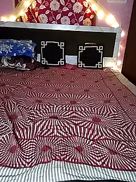 srijashemale online show from November 24, 2025, 2:06 pm