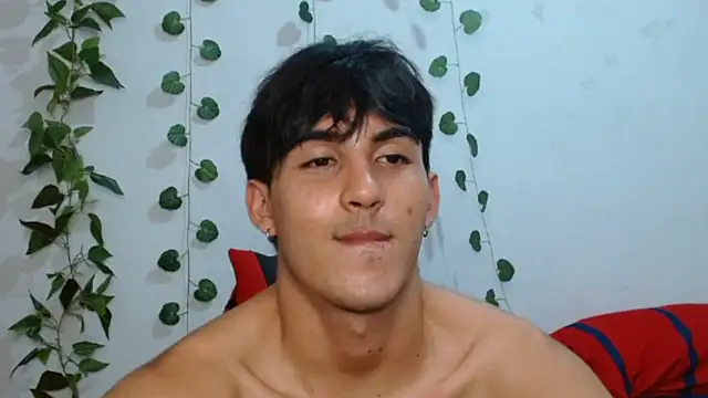 neithanzynxx online show from February 26, 2025, 10:42 pm