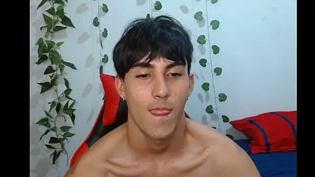 neithanzynxx online show from March 1, 2025, 7:15 pm