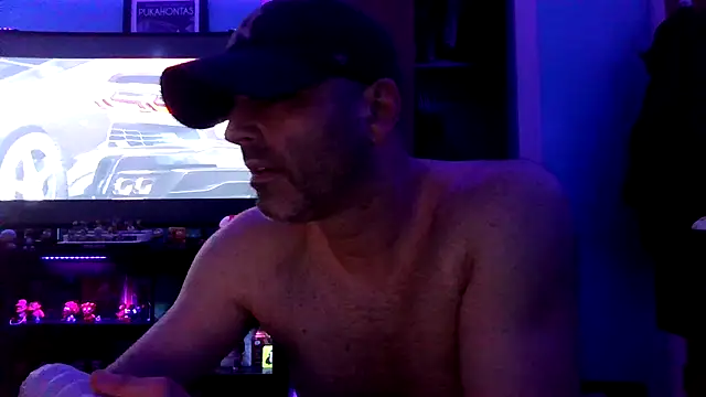 Novabear6996 online show from November 28, 2025, 11:57 am