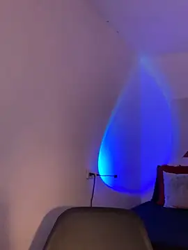 Dahiana Giil online show from October 24, 2025, 5:59 am