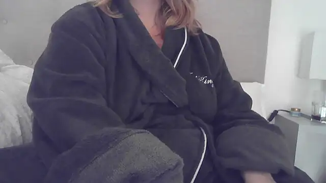 Snapshot of sizha6 chatting on October 27, 2025, 7:45 am sizha6 online show from October 27, 2025, 7:45 am