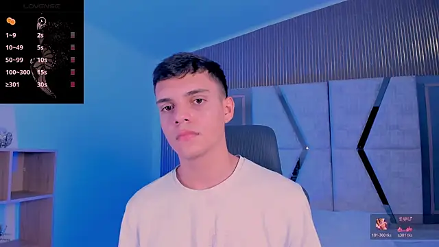 JacobRoberts1 online show from November 3, 2025, 7:37 pm