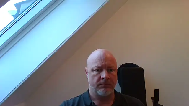 Lucifer29cm online show from November 4, 2025, 7:07 am