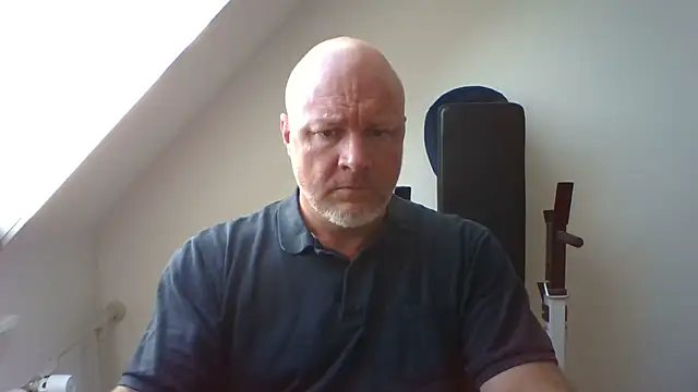 Lucifer29cm online show from November 6, 2025, 10:27 am