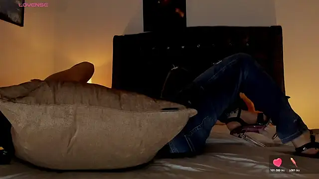 Snapshot of Skay_Hot chatting on November 6, 2025, 2:34 am Skay Hot online show from November 6, 2025, 2:34 am