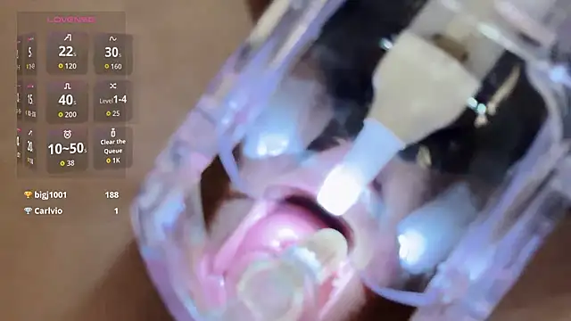 Snapshot of yueyue2003 chatting on February 7, 2026, 1:04 pm yueyue2003 online show from February 7, 2026, 1:04 pm