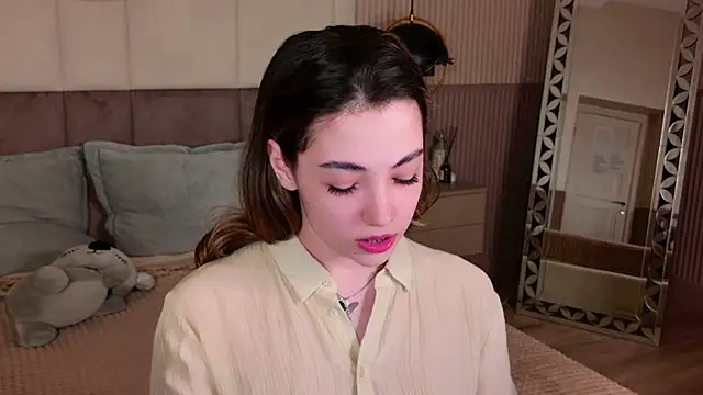 Snapshot of Alice_Deleon chatting on February 27, 2025, 9:25 pm Alice Deleon online show from February 27, 2025, 9:25 pm