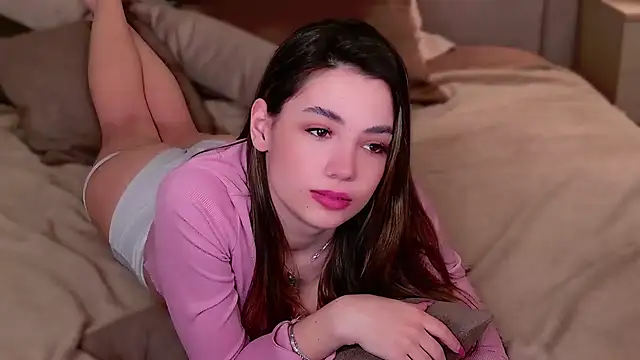 Snapshot of Alice_Deleon chatting on March 2, 2025, 12:31 am Alice Deleon online show from March 2, 2025, 12:31 am