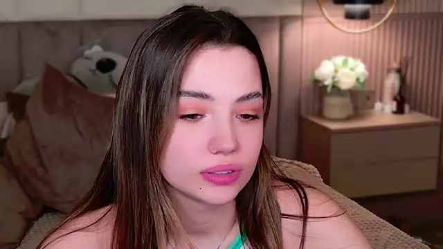 Snapshot of Alice_Deleon chatting on March 3, 2025, 1:10 am Alice Deleon online show from March 3, 2025, 1:10 am