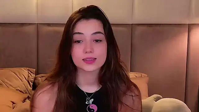 Snapshot of Alice_Deleon chatting on September 21, 2025, 9:00 am Alice Deleon online show from September 21, 2025, 9:00 am