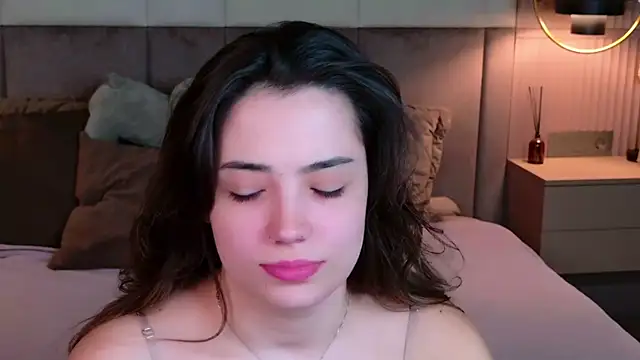 Snapshot of Alice_Deleon chatting on September 24, 2025, 6:06 am Alice Deleon online show from September 24, 2025, 6:06 am