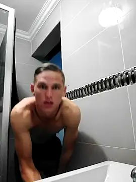 Ruanie online show from April 15, 2026, 7:58 pm