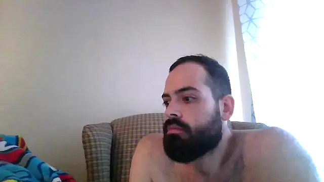 guccititi online show from November 7, 2025, 3:45 pm