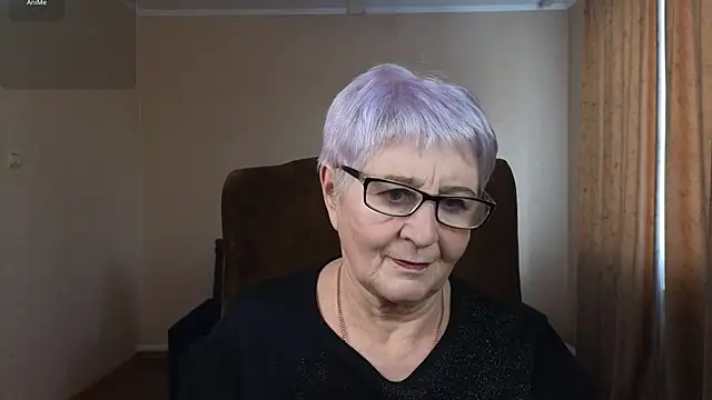 Snapshot of Sandra_Snowflake chatting on February 4, 2026, 11:05 am Sandra Snowflake online show from February 4, 2026, 11:05 am