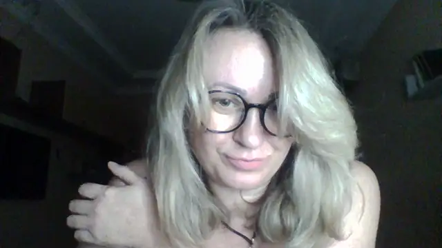 Mary888x online show from December 21, 2025, 7:54 pm