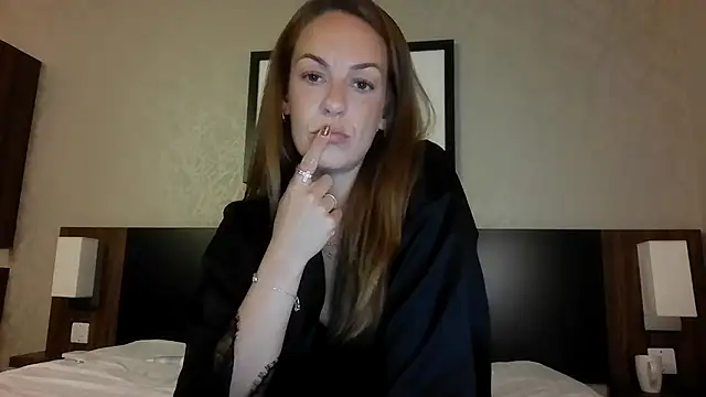 Edenfox- online show from May 8, 2026, 9:09 pm