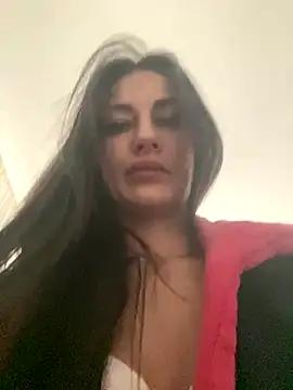 Veronicavirus online show from December 17, 2025, 9:26 am