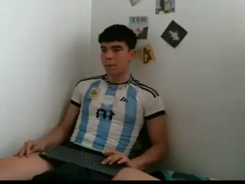 sebas carter online show from February 18, 2025, 7:41 pm